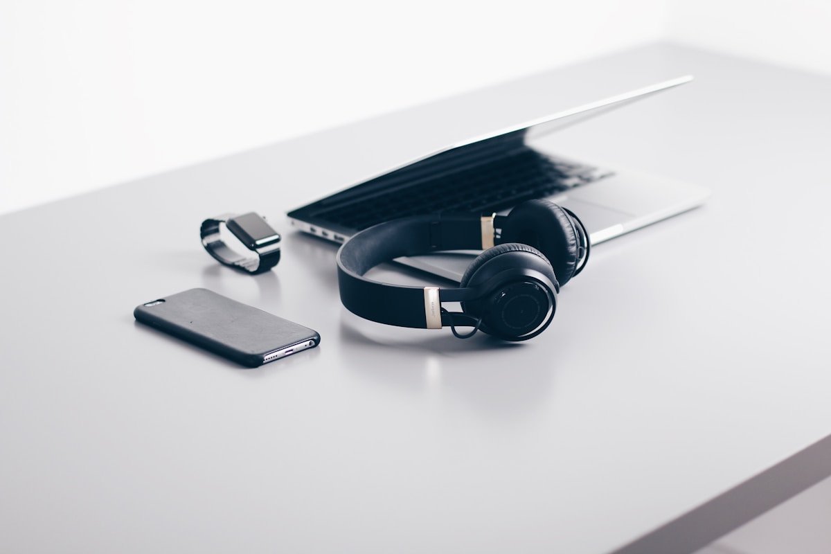 Tecnología premium Evolumy — audio, gaming y wearables